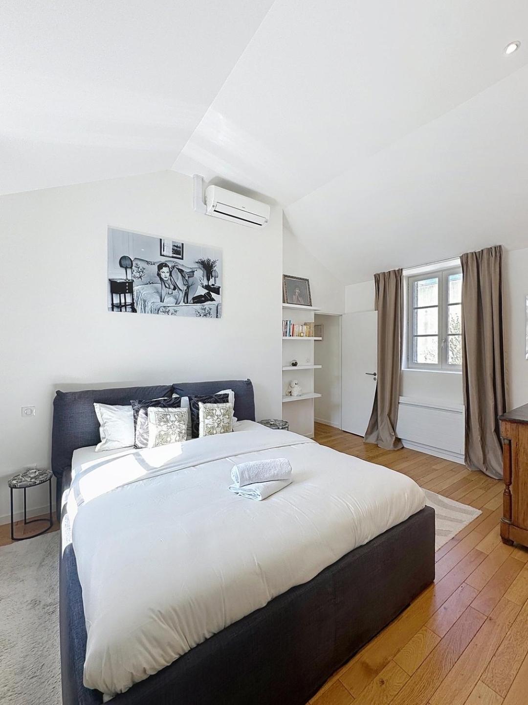So Guest- Pepite De Charme Proche Cathedrale, Climatisation Parking Apartment Reims Luaran gambar